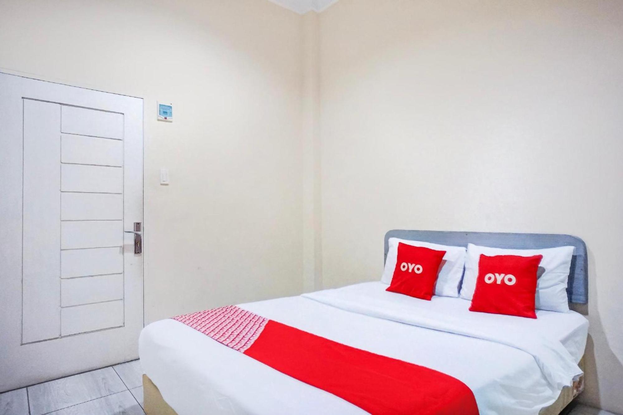 Hotel O Medan City Near Lapangan Benteng Formerly Ralica Residence Exterior foto
