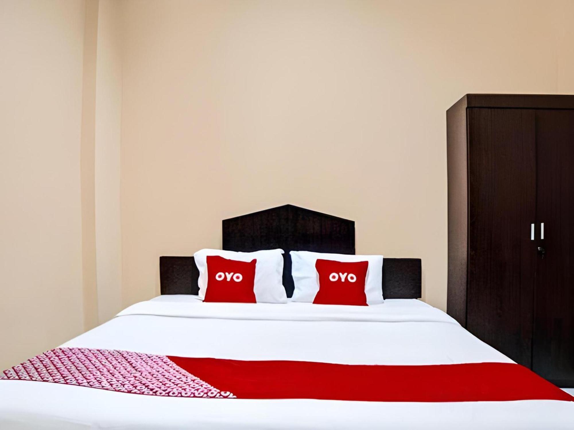 Hotel O Medan City Near Lapangan Benteng Formerly Ralica Residence Exterior foto