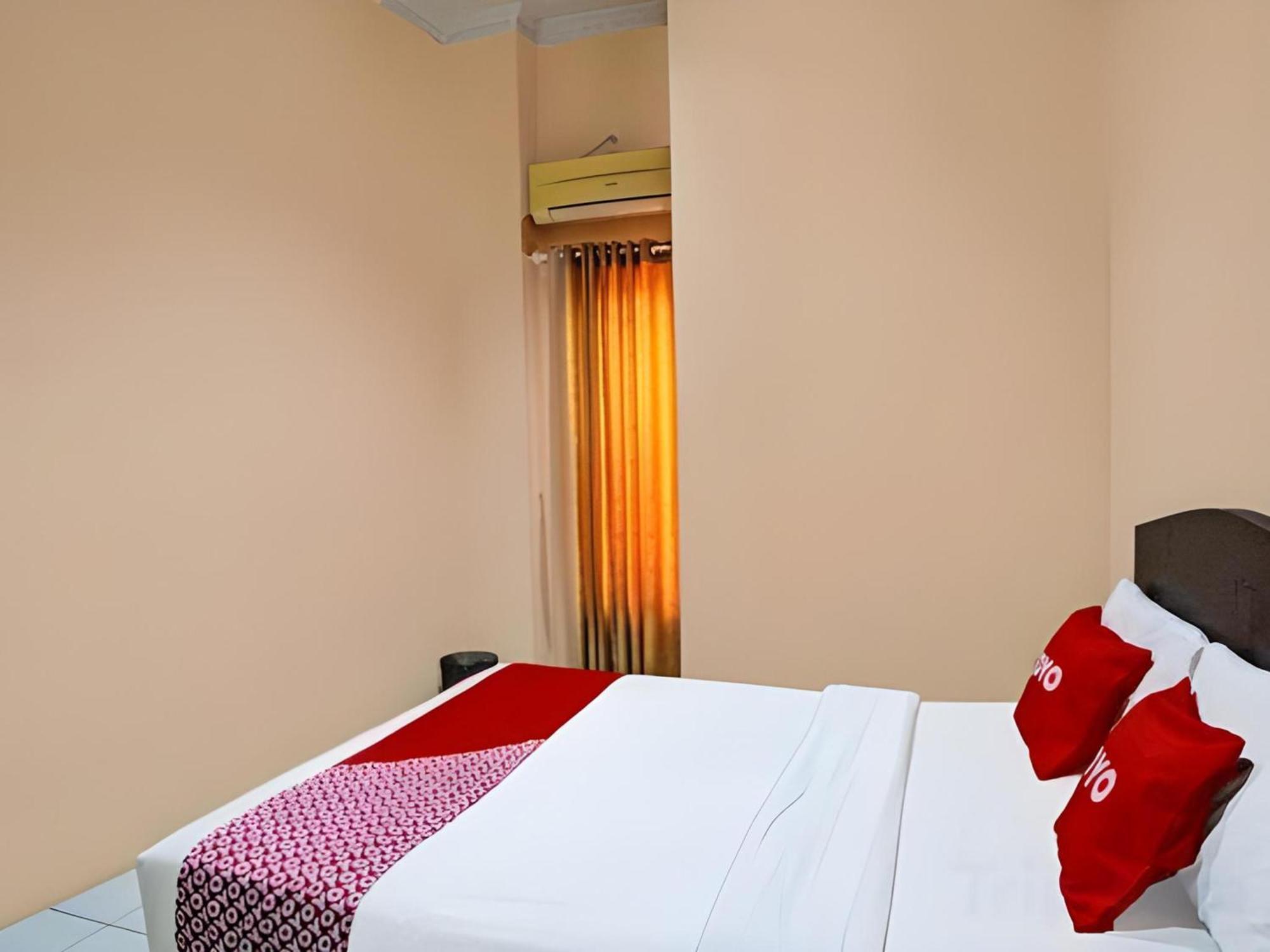Hotel O Medan City Near Lapangan Benteng Formerly Ralica Residence Exterior foto