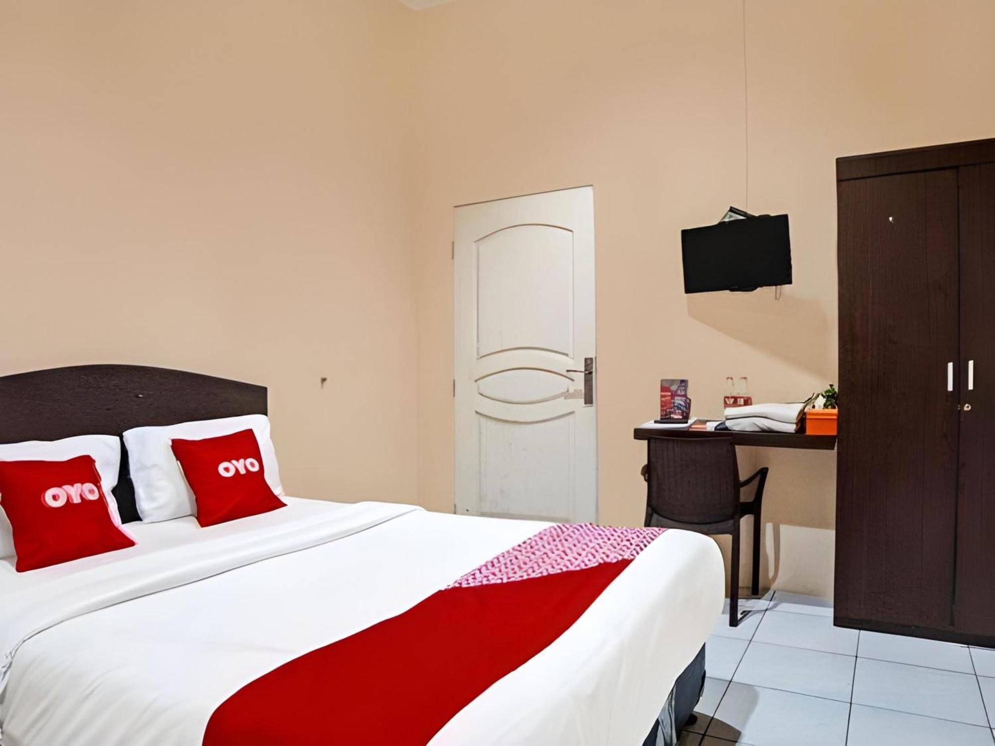 Hotel O Medan City Near Lapangan Benteng Formerly Ralica Residence Exterior foto