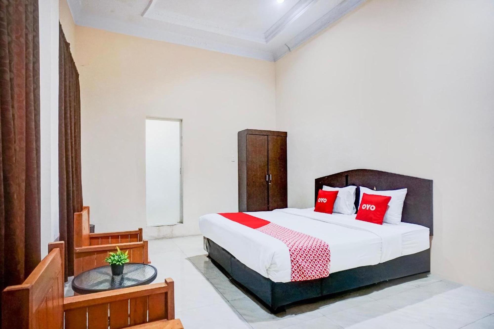 Hotel O Medan City Near Lapangan Benteng Formerly Ralica Residence Exterior foto